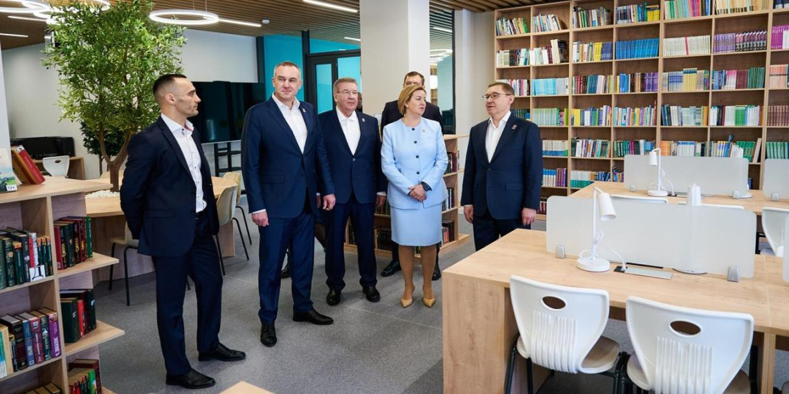 Педагоги ХМАО представили свои инициативы в новую Народную программу "Единой России" 