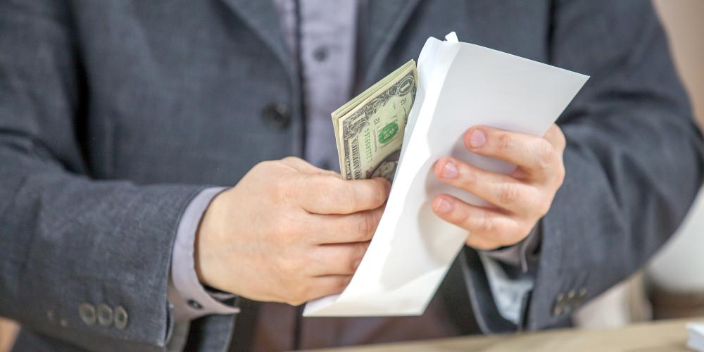 Генпрокуратура составила портрет среднего коррупционера в России