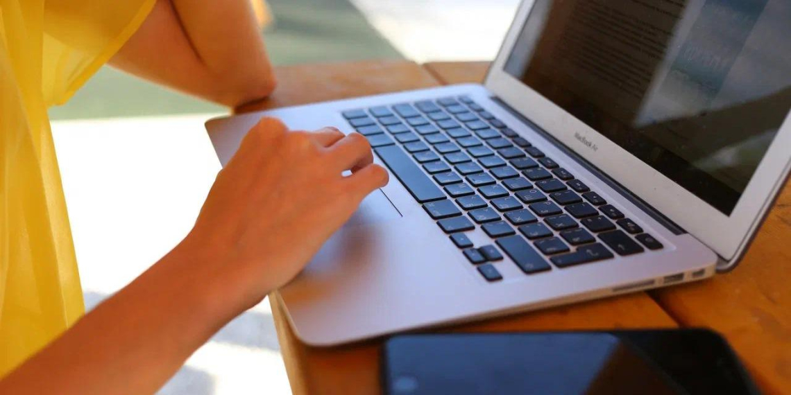 Эксперты ОП РФ обсудили информационное противостояние и влияние ИИ в сети