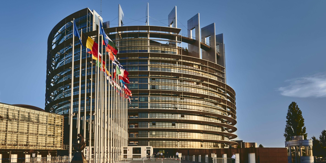 Politico узнала о разногласиях между Украиной и ЕС по евроинтеграции