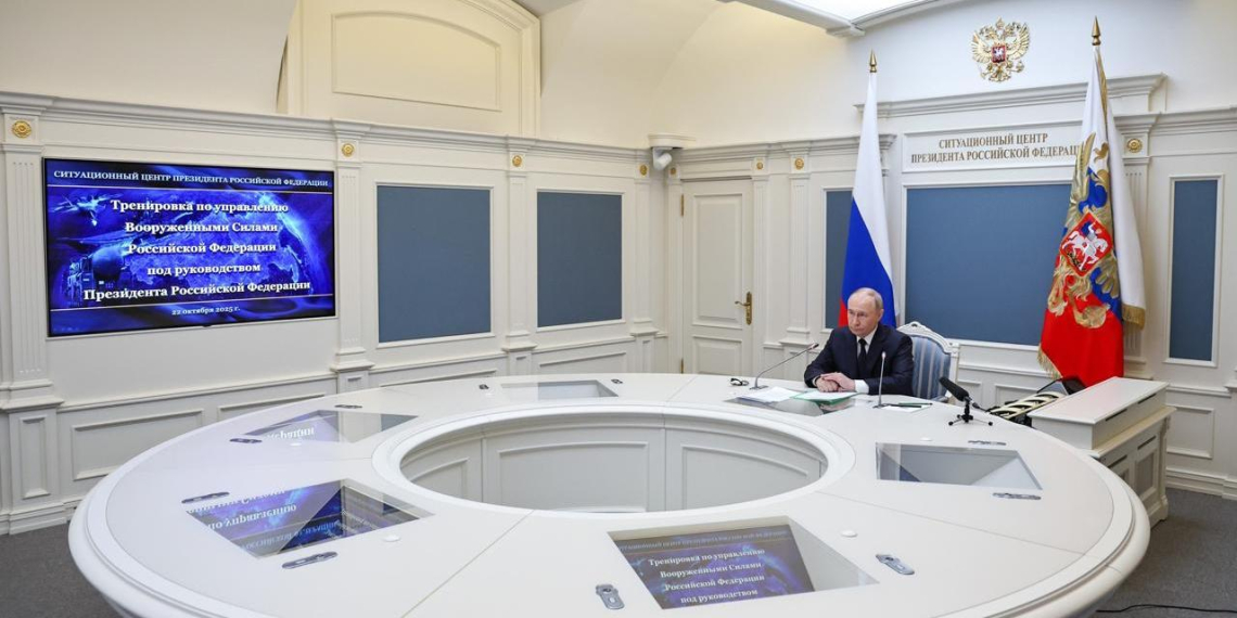 Владимир Путин провёл тренировку стратегических ядерных сил