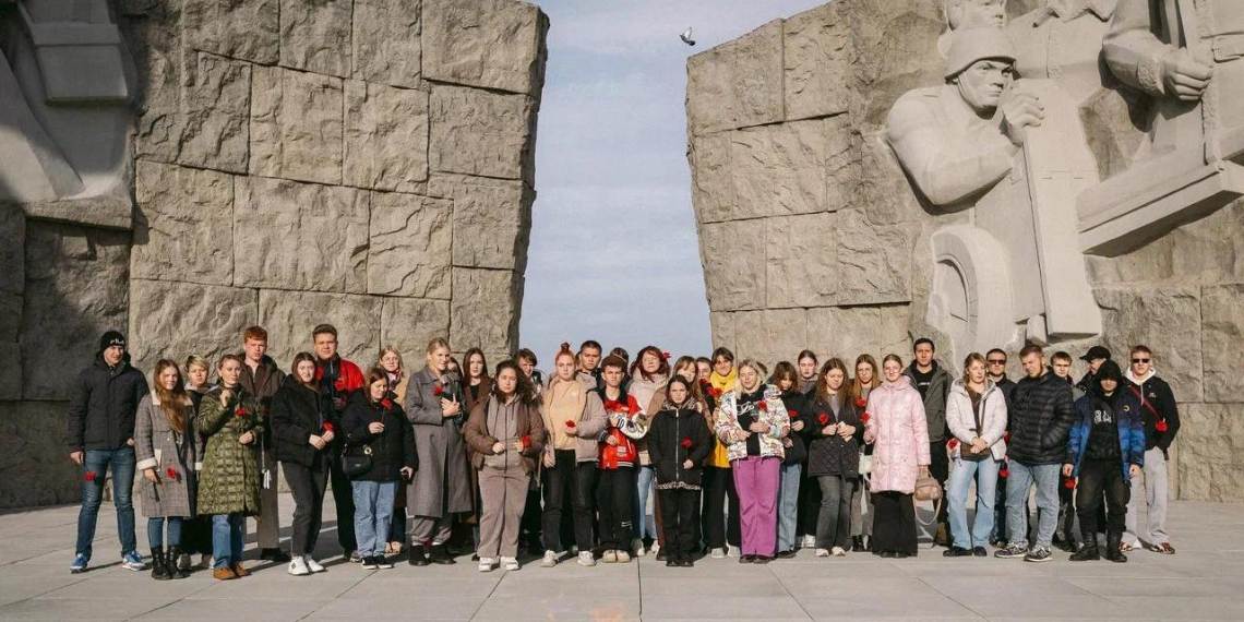 300 студентов отправятся в Донбасс и Новороссию по проекту "Герои поколений"