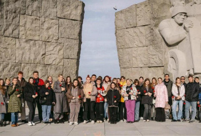 300 студентов отправятся в Донбасс и Новороссию по проекту %22Герои поколений%22