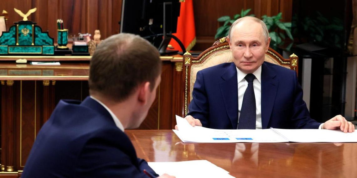 Путин обсудил с главой Минприроды Козловым адаптацию к изменениям климата и экологические проекты