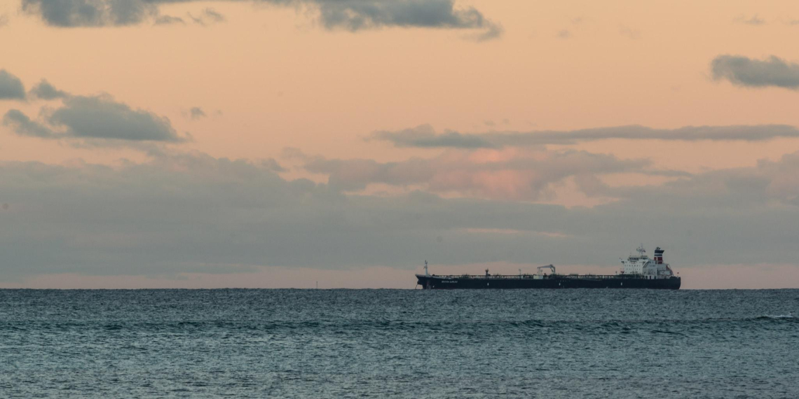 Центральное командование США заявило о полной морской блокаде Ирана