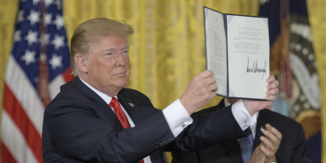 США до 50% подняли пошлины против Индии за импорт российской нефти