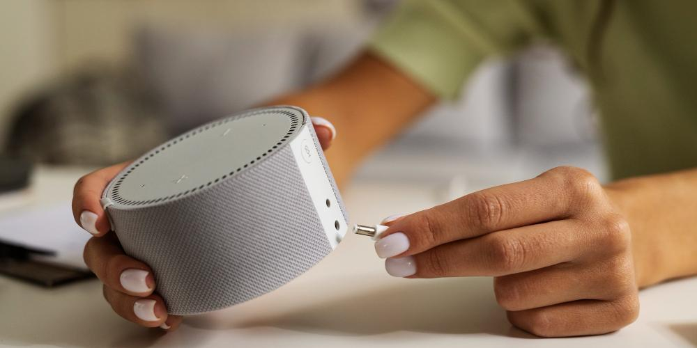 МВД предупредило о риске взлома умных колонок мошенниками