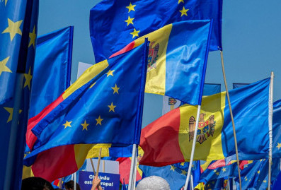 Оппозиционные Санду силы набирают 51.02% на выборах в Молдавии