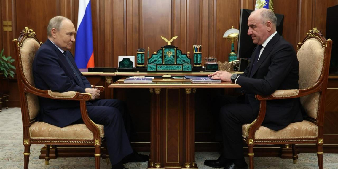 Путин обсудил с главой Карачаево-Черкесии развитие региона и строительство аэропорта в Архызе