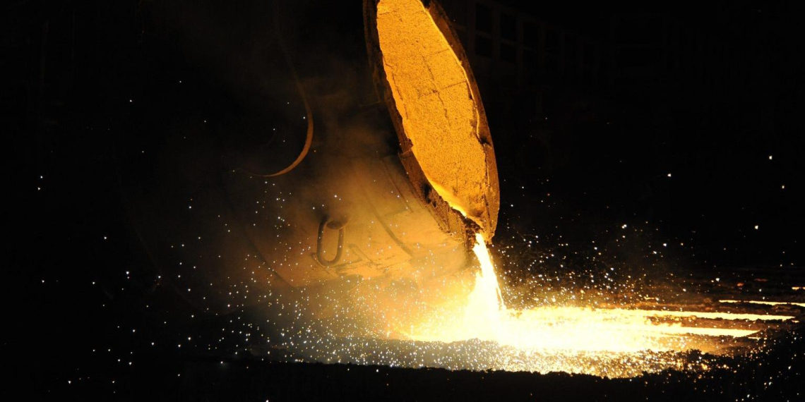 ФСБ пресекла многомиллионные махинации на Челябинском электрометаллургическом комбинате