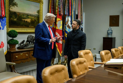 Трамп перед переговорами в Женеве потребовал от Украины сговорчивости