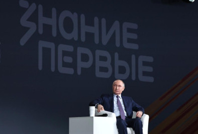 На марафоне "Знание.Первые" Путин назвал Россию нацией победителей