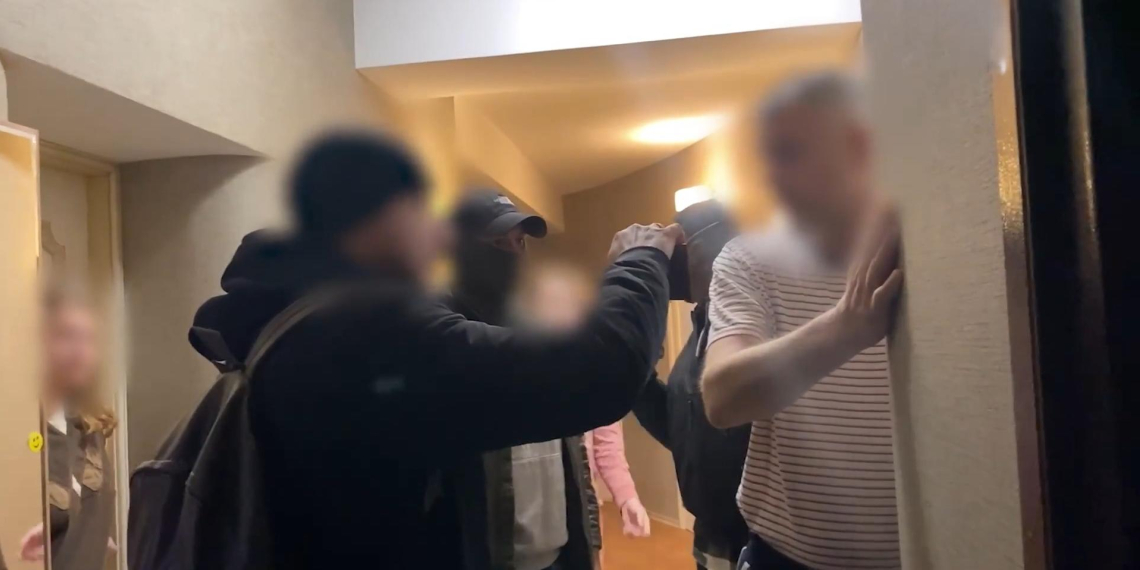 Крымчанина задержали по подозрению в контрабанде военной техники на Украину
