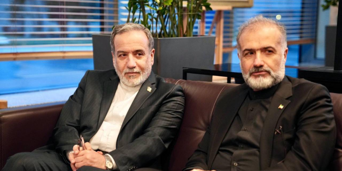 Глава МИД Ирана прибыл в Россию для встречи с Путиным