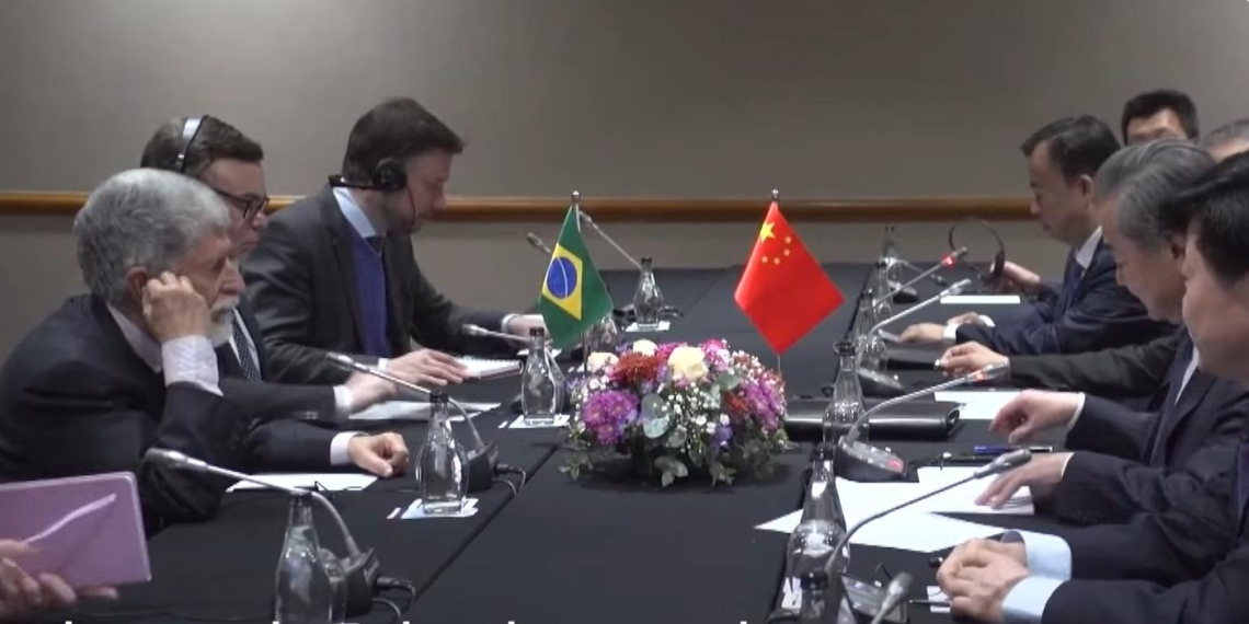 Бразилия и Китай предложили провести альтернативу конференции в Швейцарии по Украине