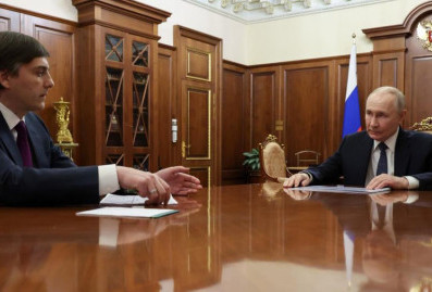 Путин и Кравцов обсудили единые учебники и подготовку рабочих кадров