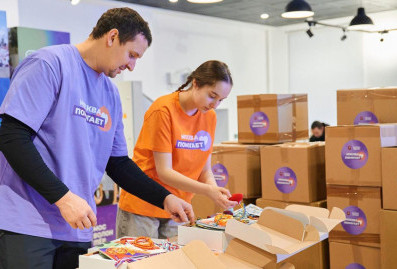 Москвичи отправили 73 тонны бутилированной воды в новые регионы и приграничье