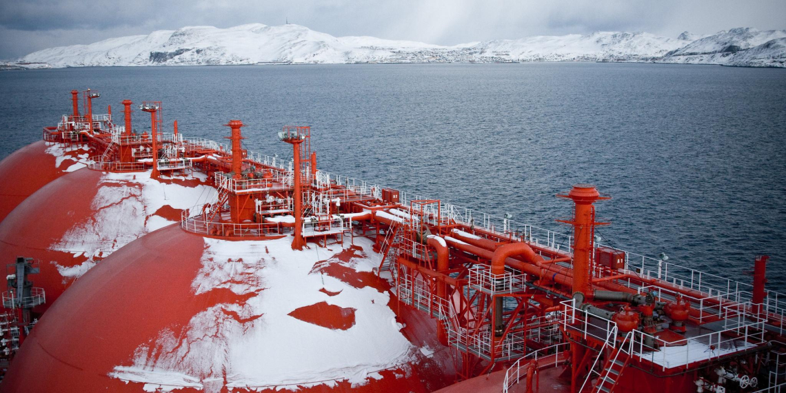 Reuters: Брюссель хочет ускорить запрет импорта российского газа на год