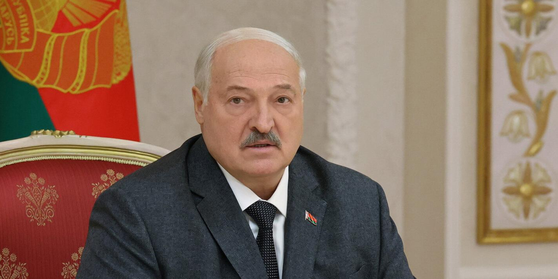 Лукашенко призвал Киев не губить людей ради территорий