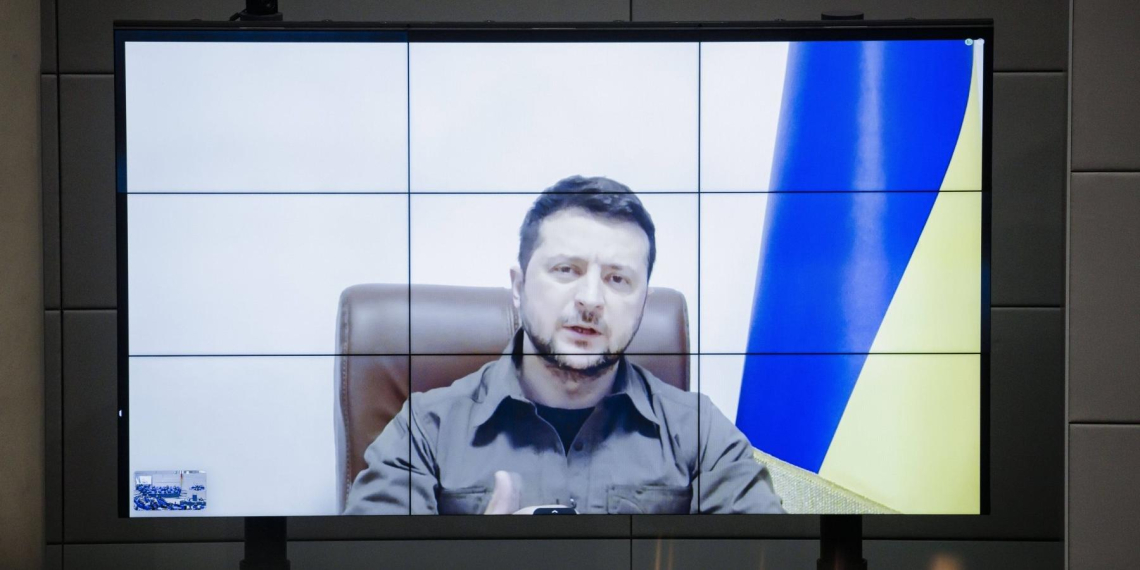CNN: На Украине возмутились отказом ФИФА транслировать обращение Зеленского на финале ЧМ