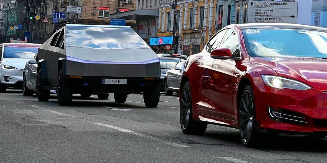 На Украине появилась "бензиновая версия" электромобиля Tesla