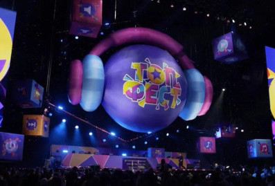 Концерт детских блогеров в Петербурге собрал рекордные 10 тысяч зрителей