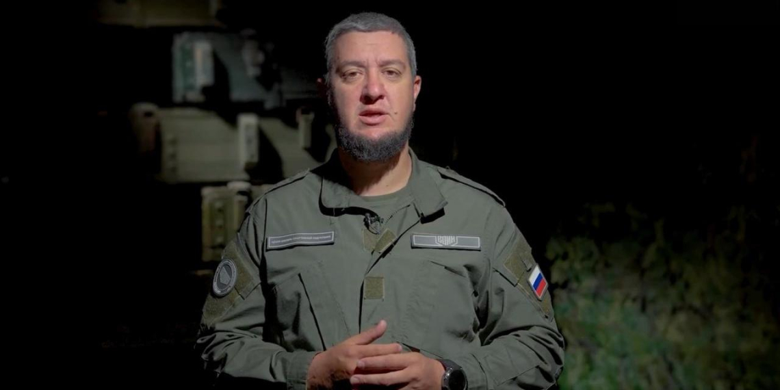 Командир Центра "ВОИН" поздравил курсантов с Днем воссоединения регионов с Россией 