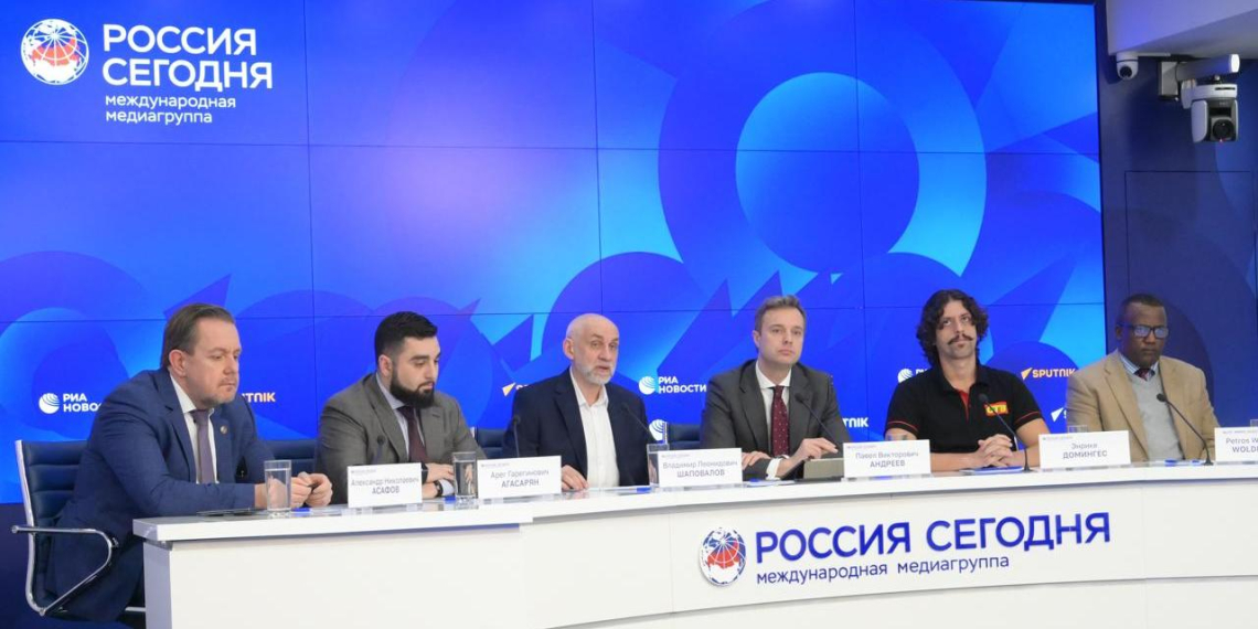 Эксперты ЭИСИ: Россия делится опытом наблюдения за выборами 