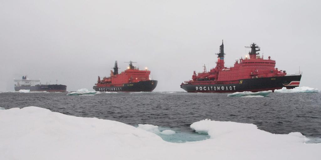 "Росатом": Северный морской путь "в шаге" от круглогодичных перевозок