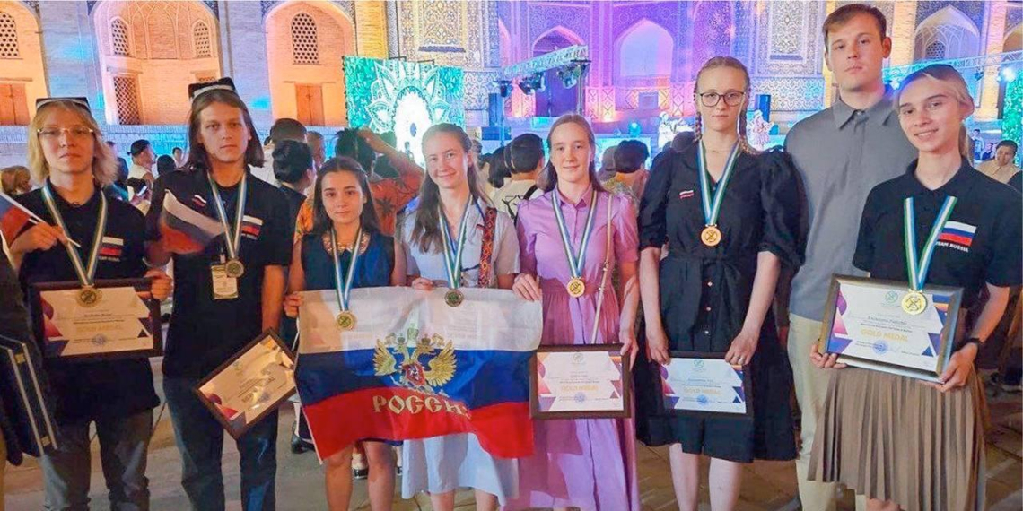 Московские школьники привезли медали с международной олимпиады по биологии