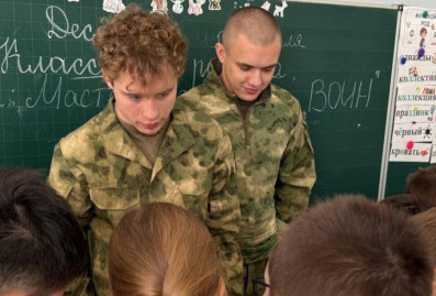 Инструкторы Центра "ВОИН" провели занятие по огневой подготовке для школьников Мелитополя