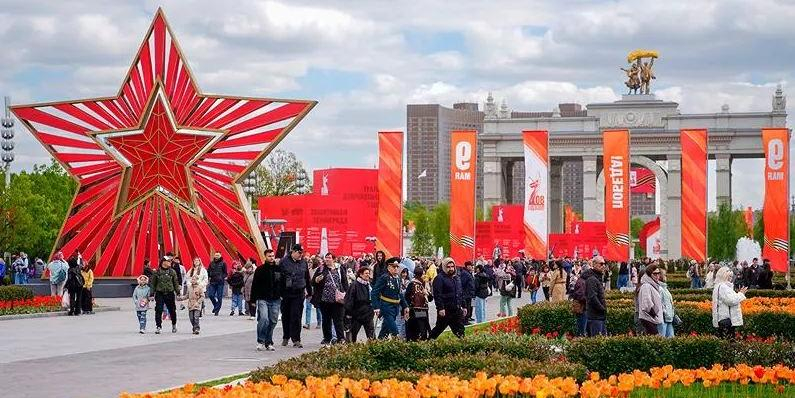 Собянин утвердил единовременные выплаты ветеранам ко Дню Победы