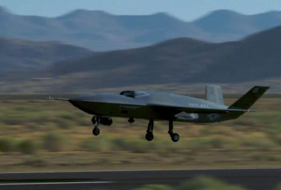 В помощь F-22 и F-35: опубликовано видео испытаний беспилотного истребителя ВВС США