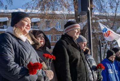 "Единая Россия" почтила память авиаконструктора Олега Антонова