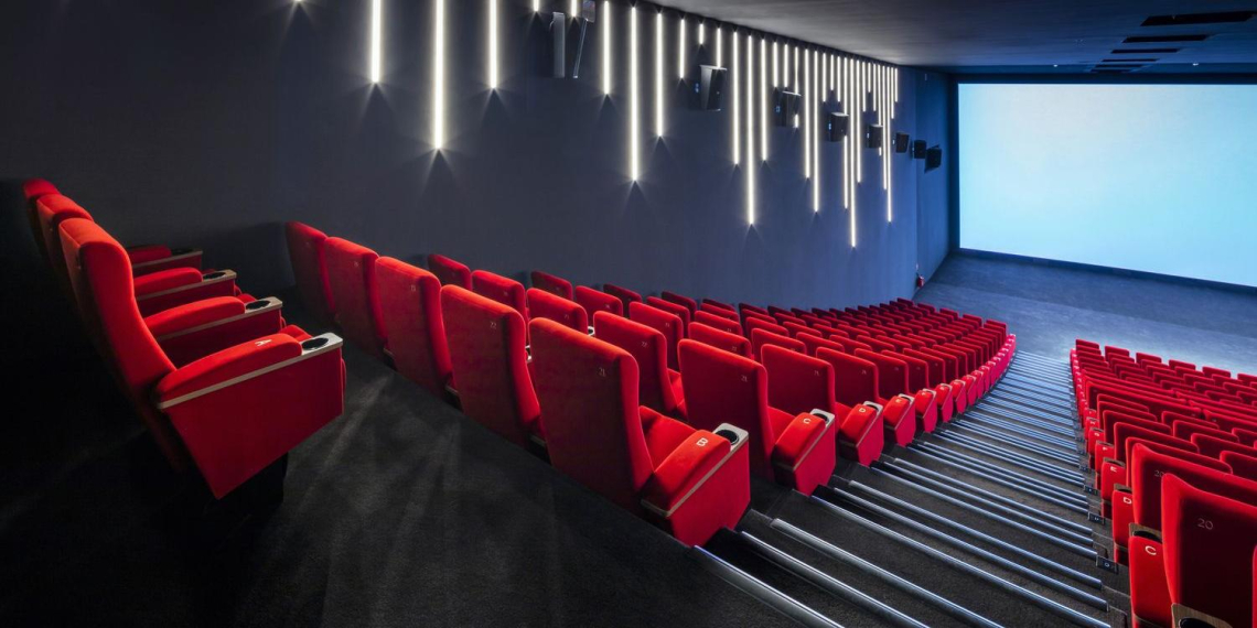 В Совфеде заявили о риске закрытия половины кинотеатров в России и предложили решение проблемы