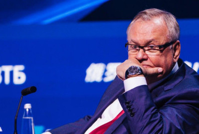Глава ВТБ Костин рассказал, какого мира с США хочет Россия