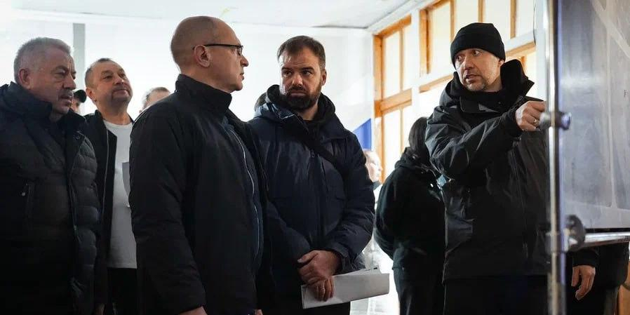 Сергей Кириенко ознакомился с ходом строительства образовательного центра "Маяк" в Запорожье 