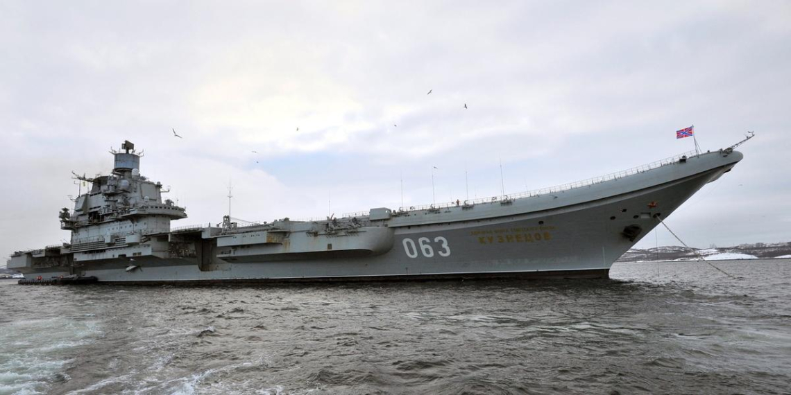 ФСБ предотвратила теракт на авианесущем крейсере "Адмирал Кузнецов" в Мурманске