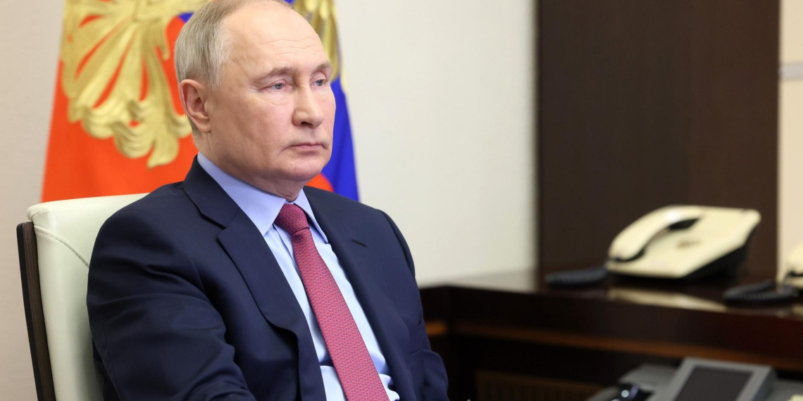 Владимир Путин: Киев не сможет запугать русский народ преступными акциями 