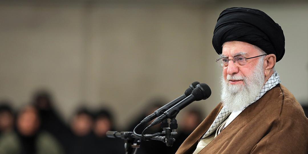Верховный лидер Ирана на иврите пообещал "заставить Израиль покаяться"