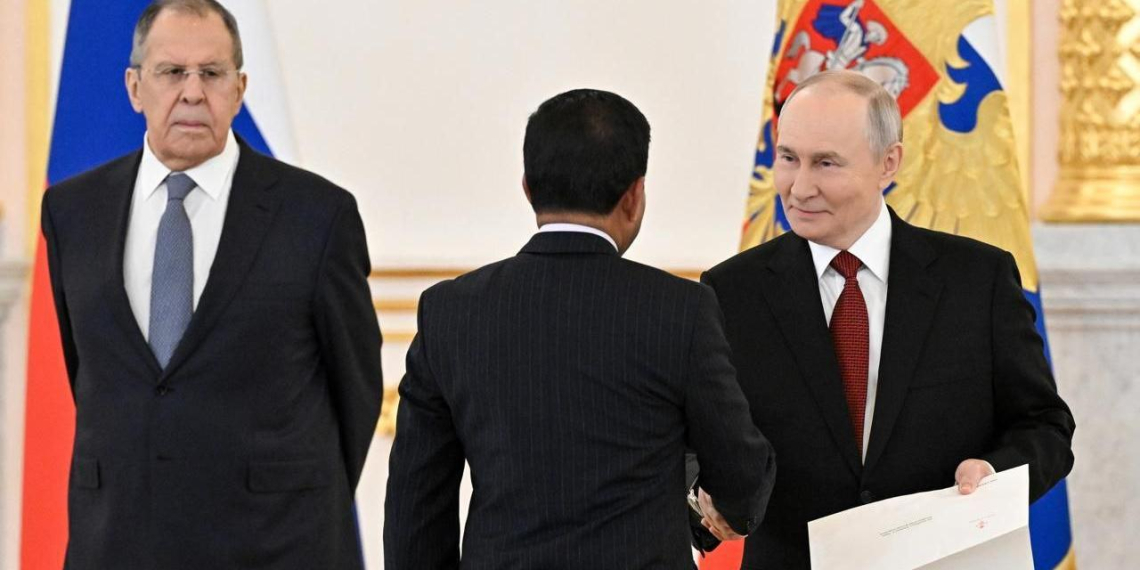 Владимир Путин принял верительные грамоты у 32 новых послов