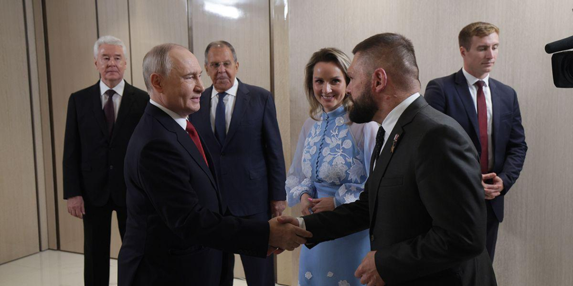 Путин встретился с "пятёркой" лидеров списка партии "Единая Россия" 