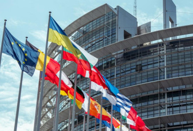 Euractiv: Франция и Нидерланды больше всех мешают вступлению Украины в ЕС