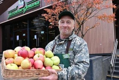 Орловский фермер рассказал о преимуществах торговли на московских ярмарках Орловский фермер рассказал о преимуществах торговли на московских ярмарках