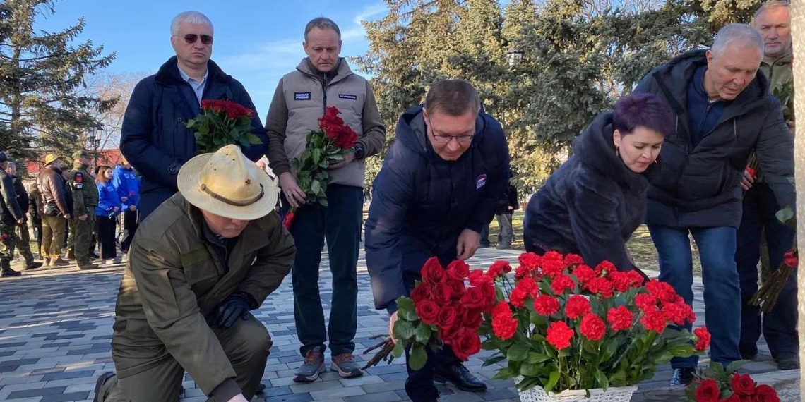 Владимир Якушев поздравил ветеранов с Днём памяти воинов-интернационалистов в Геническе