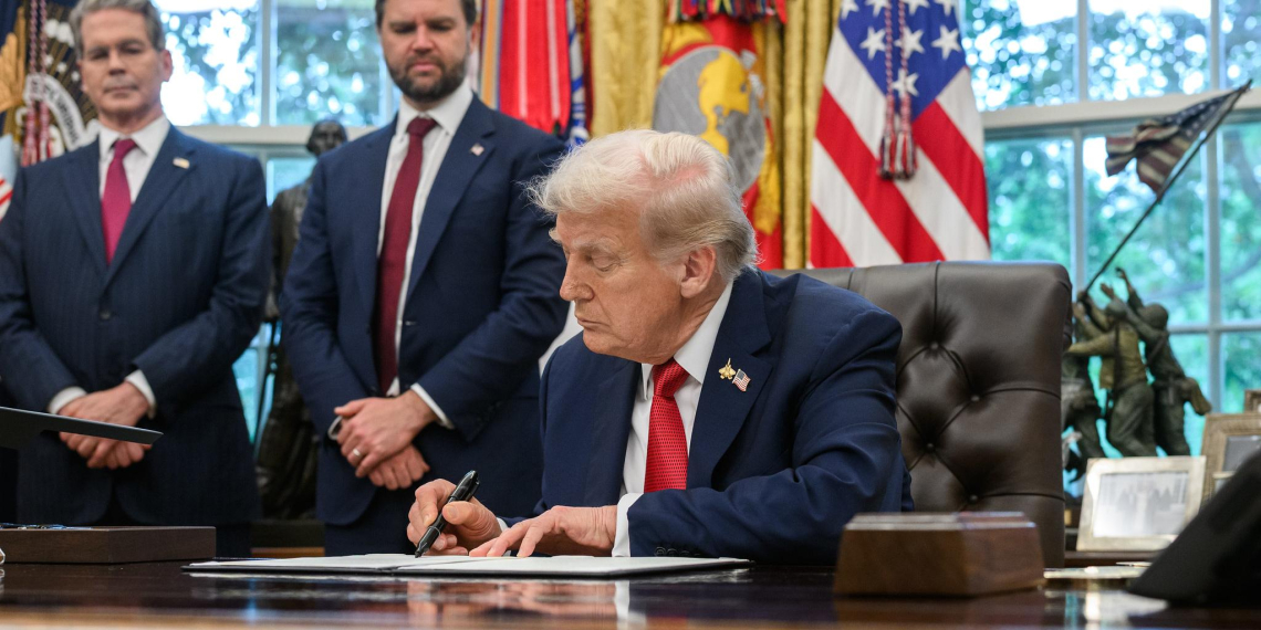 В Штатах завершился рекордный по длительности шатдаун