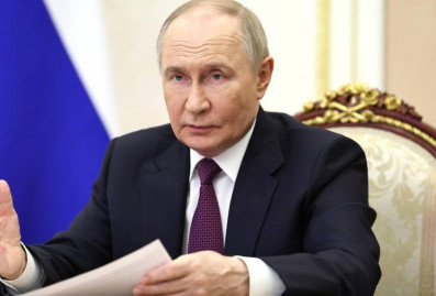 Путин обсудил с правительством социальную поддержку участников СВО и развитие аэропортов