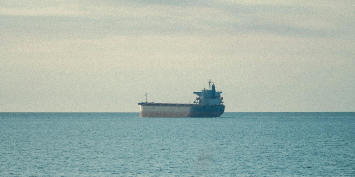 Иран разрешил индийским судам проход через Ормузский пролив