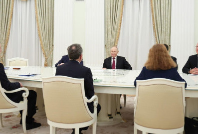 New York Times узнала, на какие 4 части американцы разделили свой мирный план для Путина