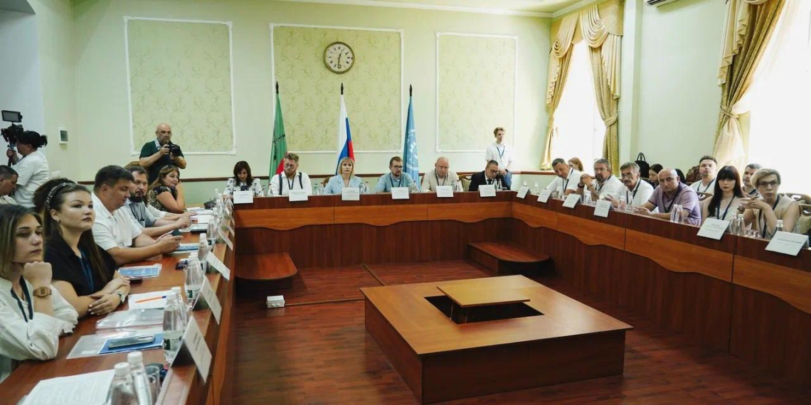 Выпускники президентской платформы представили проекты сохранения русской идентичности